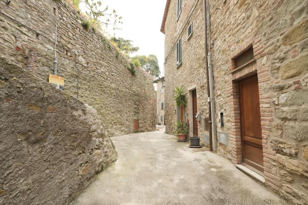 Apartment La Casa Nel Borgo Medievale Passignano sul Trasimeno